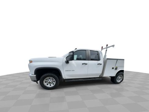 Used 2023 Chevrolet Silverado 3500 W/T w/ WT Convenience Package image 4