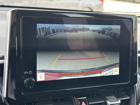 Certified 2025 Toyota Corolla Cross XLE w/ Convenience Package image 18