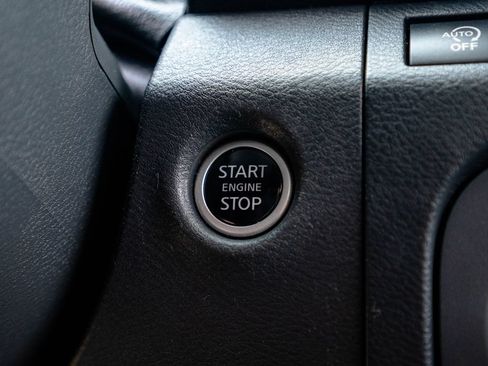 Used 2025 Nissan Frontier SV AWD/4WD image 27