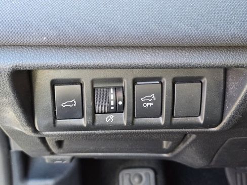 Used 2022 Subaru Outback Premium image 27