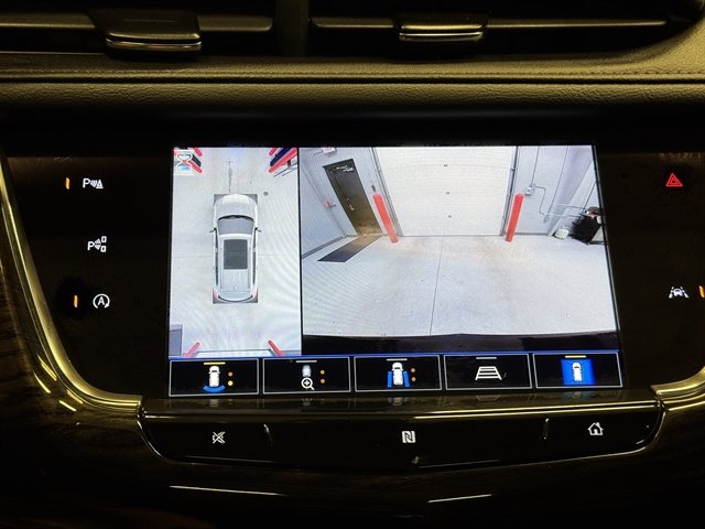 Used 2021 Cadillac XT6 Premium Luxury AWD/4WD image 37