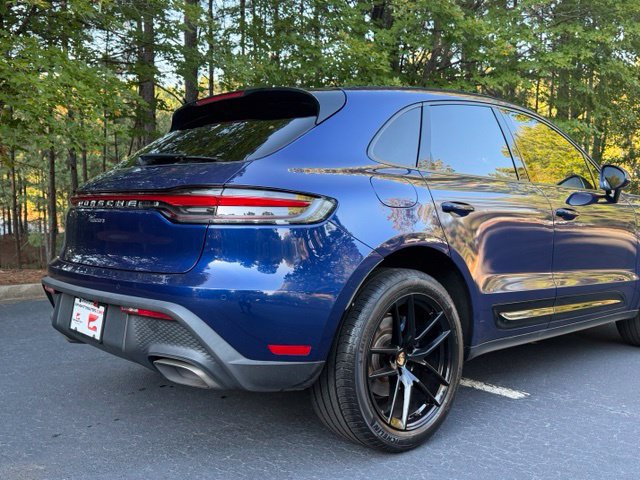 Used 2023 Porsche Macan AWD/4WD image 17