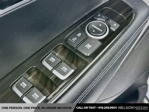 Used 2019 Kia Sorento S FWD image 17