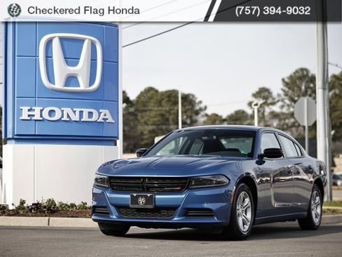 Used 2023 Dodge Charger SXT image 1