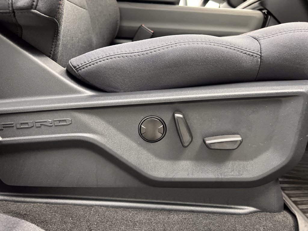Used 2025 Ford Expedition Active RWD image 31