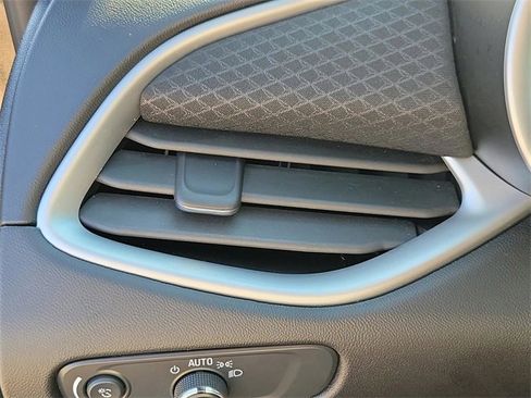 Used 2024 Chevrolet Malibu LT image 31