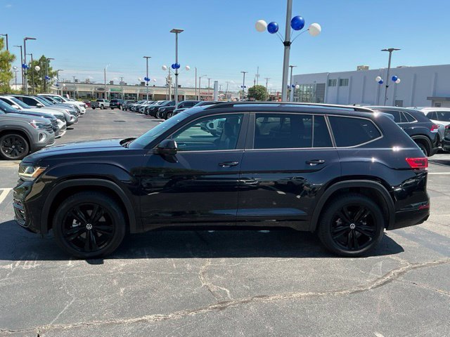 Certified 2023 Volkswagen Atlas SEL R-Line AWD/4WD image 6