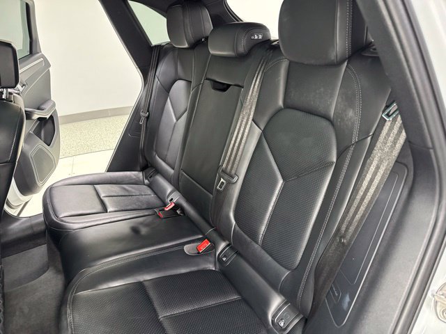 Used 2024 Porsche Macan w/ Premium Plus Package AWD/4WD image 25