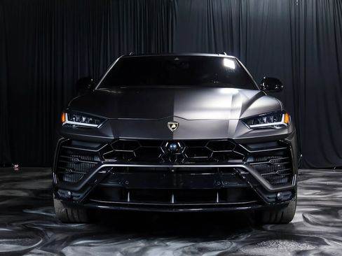 Used 2019 Lamborghini Urus AWD/4WD image 6