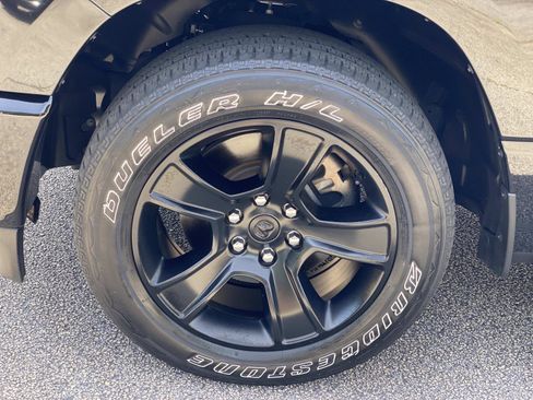Used 2023 RAM 1500 Big Horn RWD image 12