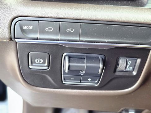 Used 2023 Cadillac Escalade Sport w/ Touring Package image 26