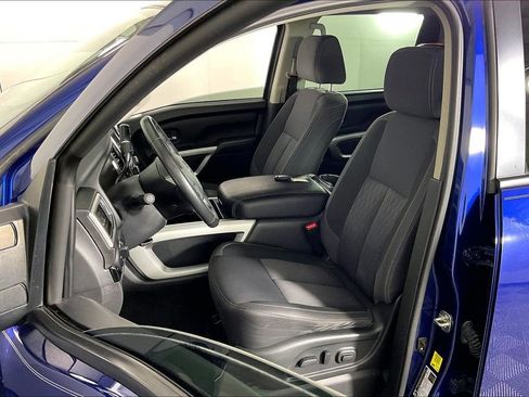 Used 2021 Nissan Titan SV w/ SV Convenience Package image 36
