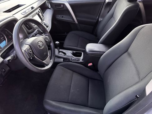 Used 2015 Toyota RAV4 LE image 5