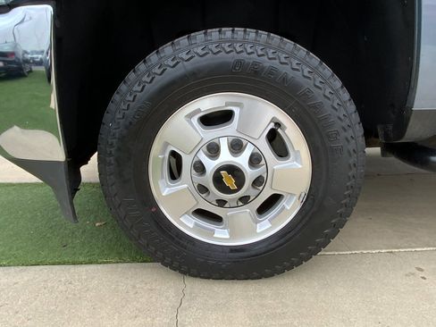 Used 2016 Chevrolet Silverado 2500 LT w/ LT Convenience Package image 26