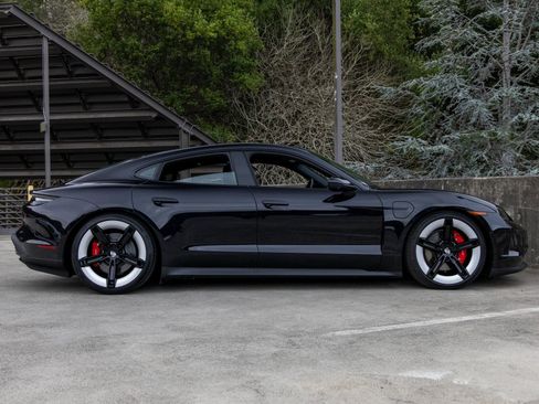 New 2025 Porsche Taycan 4S image 12