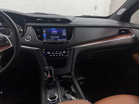 Used 2025 Cadillac XT5 Premium Luxury FWD image 19