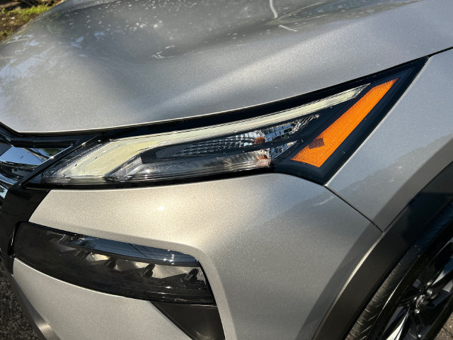 Certified 2025 Nissan Rogue SV AWD/4WD image 9