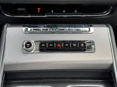 New 2026 Lincoln Aviator AWD image 14