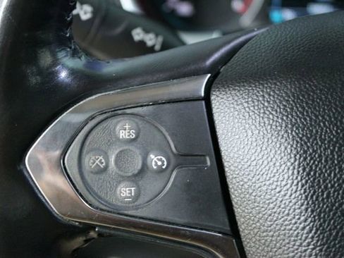 Used 2018 Chevrolet Traverse LT FWD image 15