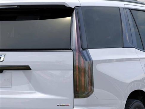 New 2026 Cadillac Escalade V image 11