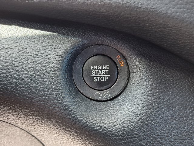 Used 2020 Jeep Cherokee Latitude Plus AWD/4WD image 13