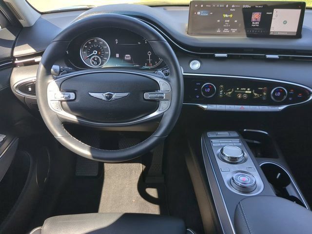 Used 2022 Genesis GV70 2.5T w/ Advanced Package AWD/4WD image 15