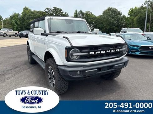 Used 2021 Ford Bronco Outer Banks AWD/4WD image 1