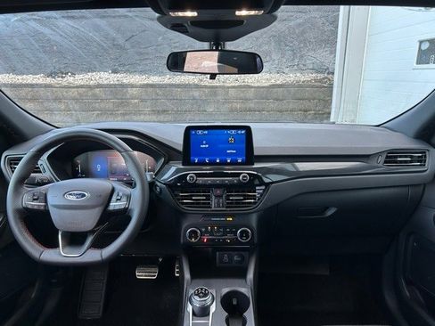 Certified 2024 Ford Escape ST-Line image 10