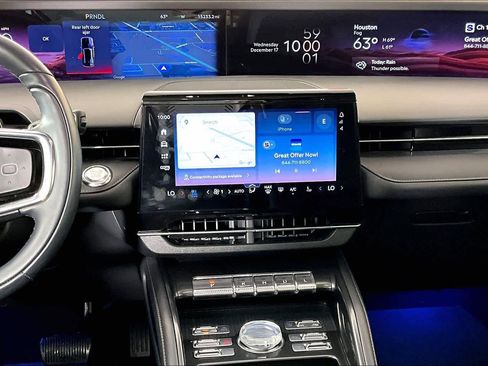 Used 2024 Lincoln Nautilus Reserve w/ Equipment Group 203A image 6