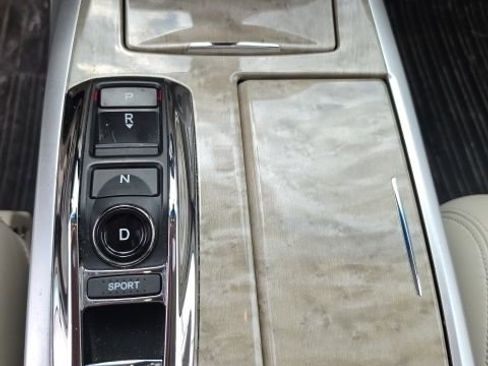 Used 2018 Acura RLX Sport Hybrid w/ Advance Pkg AWD/4WD image 7