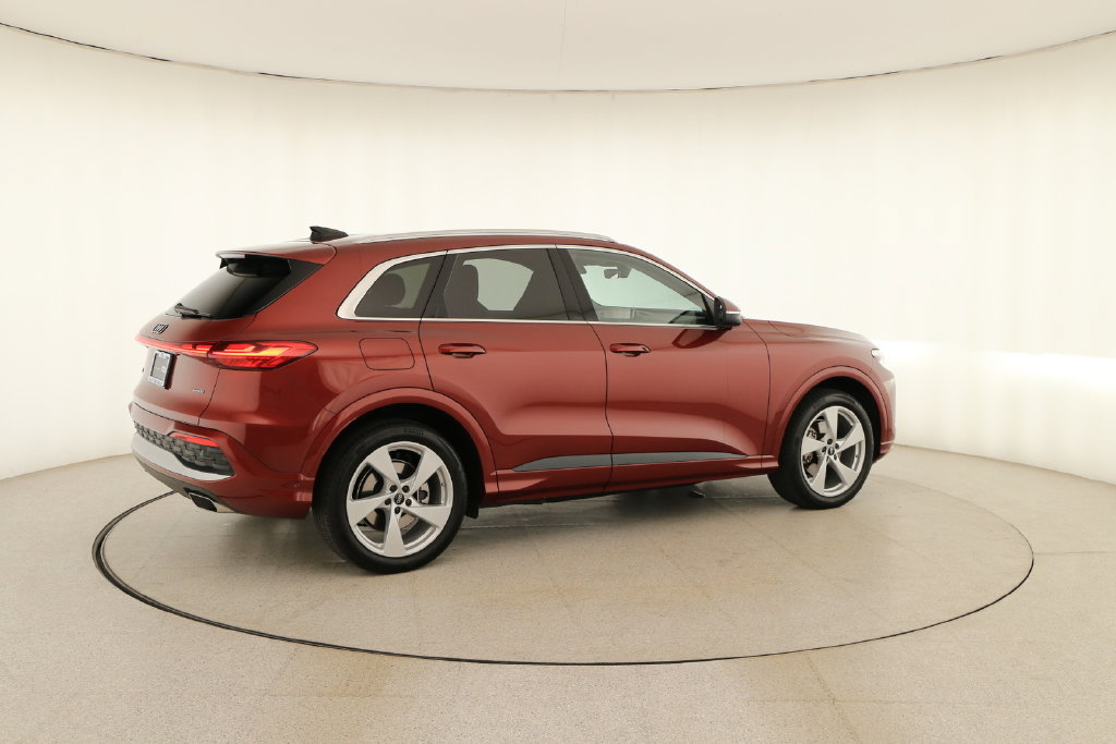 Certified 2025 Audi Q5 Prestige AWD/4WD image 7