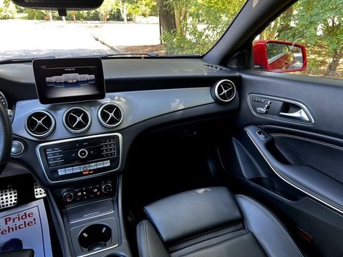 Used 2019 Mercedes-Benz CLA 250 image 34
