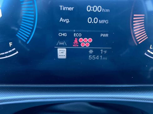 Used 2025 Hyundai Santa Fe SEL image 15