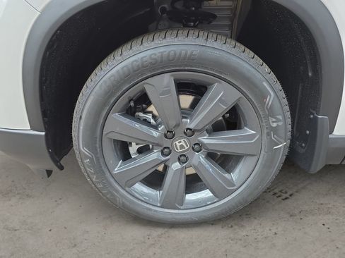New 2026 Honda Pilot Sport image 9