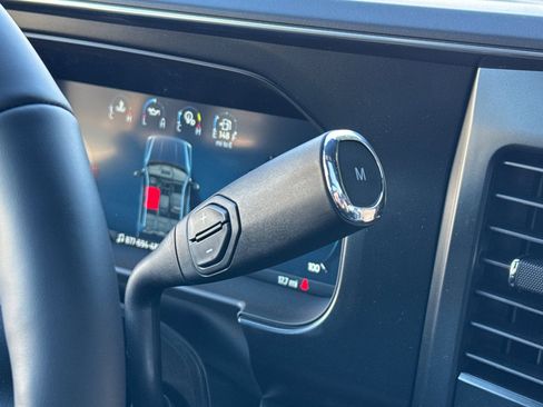 New 2025 Ford F250 Platinum image 18