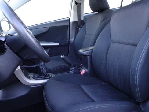 Used 2012 Toyota Corolla S image 12