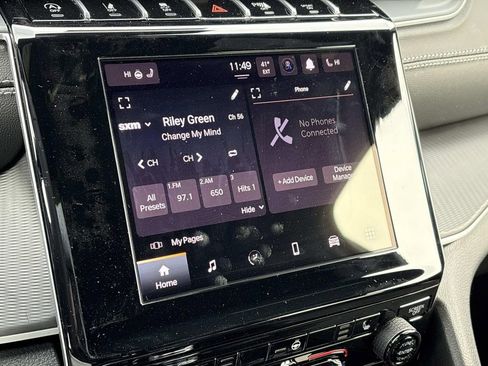 New 2025 Jeep Grand Cherokee L Altitude AWD/4WD image 30
