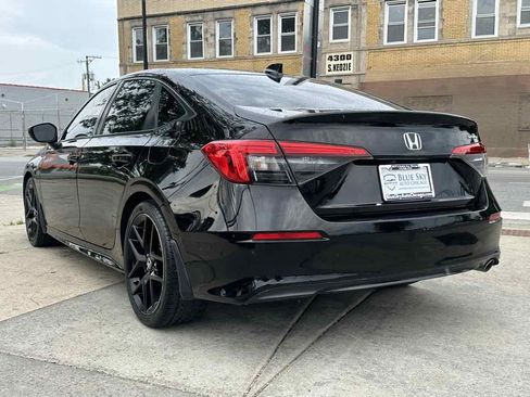 Used 2022 Honda Civic Sport image 7