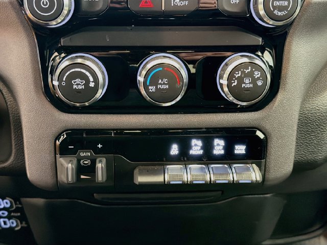 Used 2025 RAM 1500 Big Horn AWD/4WD image 14