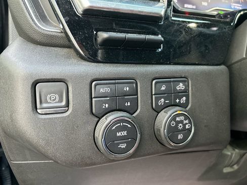 Used 2024 Chevrolet Silverado 2500 LTZ w/ LTZ Convenience Package AWD/4WD image 22