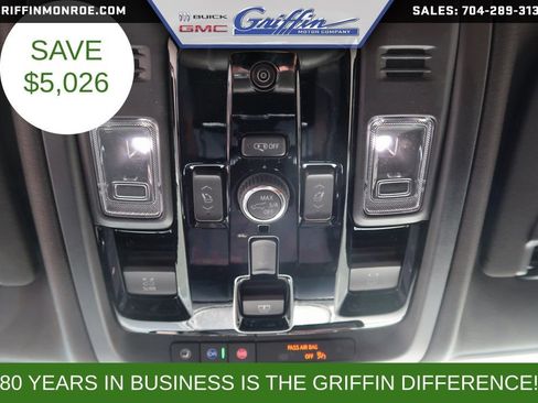 New 2026 GMC Yukon Denali w/ Sun & Power Step Package AWD/4WD image 20