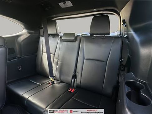 Used 2024 Toyota Highlander XSE image 19
