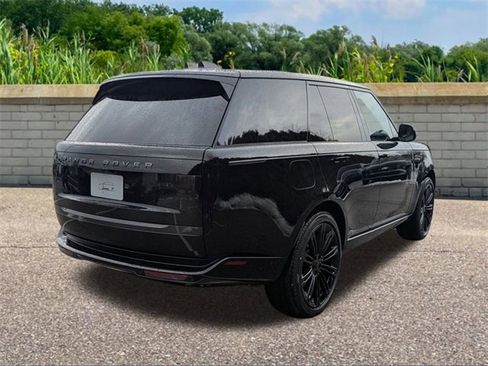New 2026 Land Rover Range Rover SE image 4