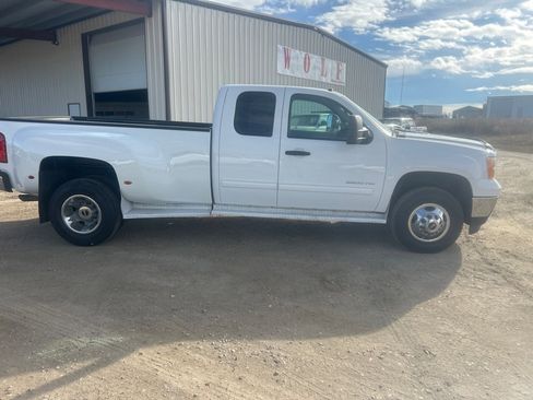 Used 2012 GMC Sierra 3500 SLE image 4