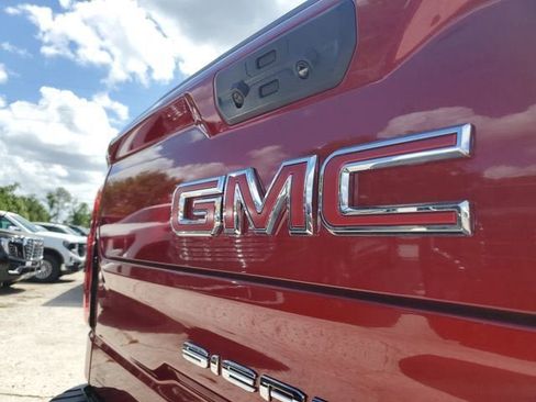 New 2026 GMC Sierra 1500 AT4 w/ AT4 Premium Package AWD/4WD image 7