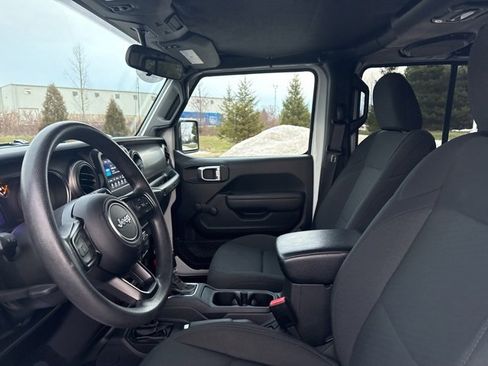 Used 2022 Jeep Wrangler Unlimited Sport image 15