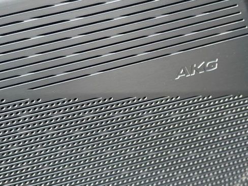 New 2025 Cadillac Optiq Sport 1 w/ LPO, ONYX Package image 19