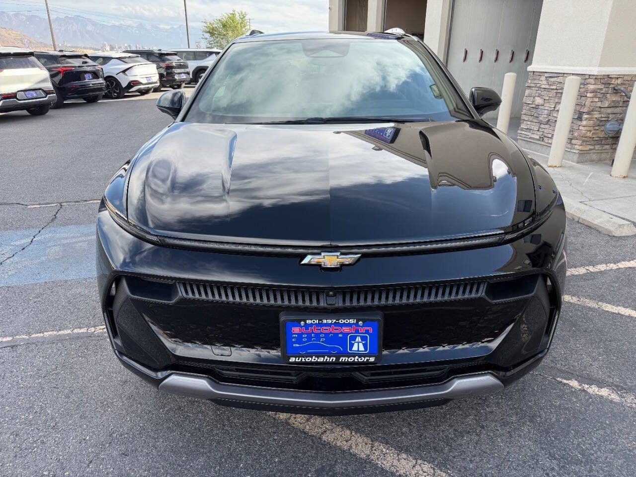 Used 2024 Chevrolet Equinox EV LT AWD/4WD image 9