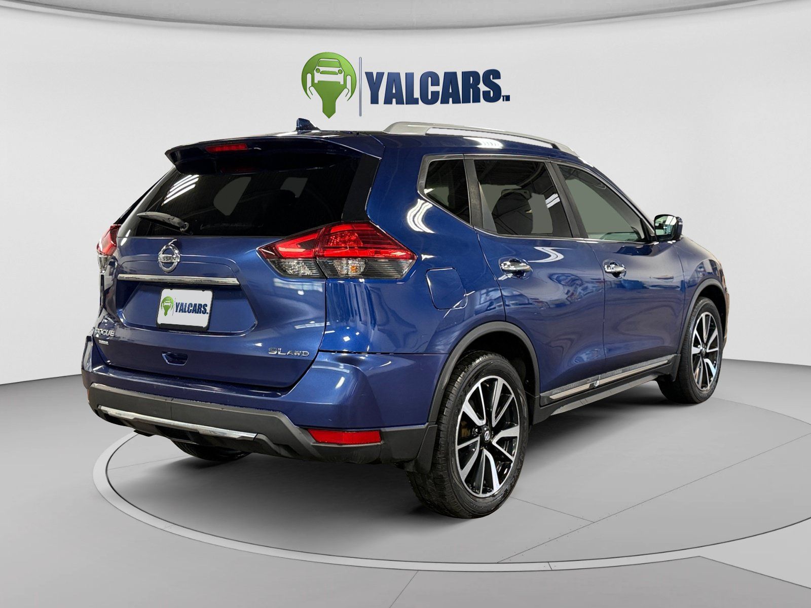 Used 2017 Nissan Rogue S AWD/4WD image 5