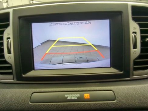 Used 2019 Kia Sportage LX w/ LX Popular Package image 16